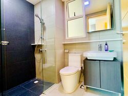 Vacanza @ East (D14), Condominium #466960131